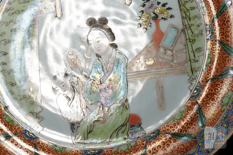 清咸丰 广彩侍女图盘 - 图13